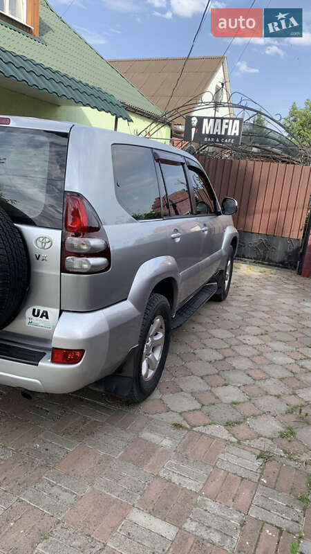 Внедорожник / Кроссовер Toyota Land Cruiser Prado 2004 в Первомайске