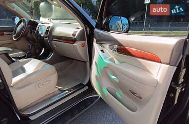 Внедорожник / Кроссовер Toyota Land Cruiser Prado 2007 в 