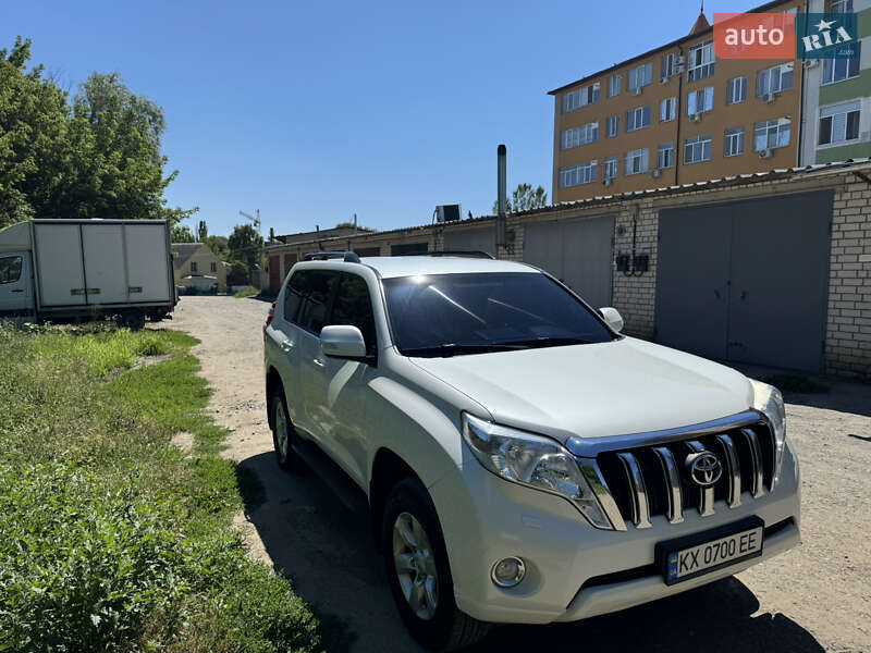 Внедорожник / Кроссовер Toyota Land Cruiser Prado 2014 в Харькове