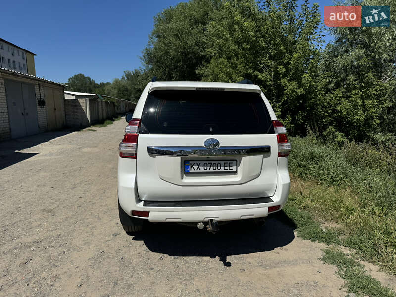 Внедорожник / Кроссовер Toyota Land Cruiser Prado 2014 в Харькове