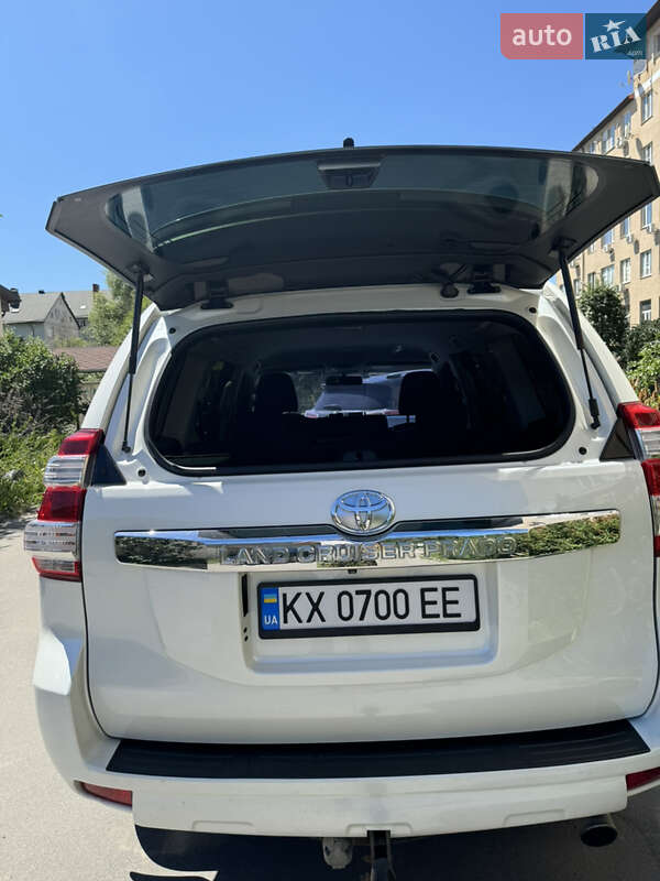 Внедорожник / Кроссовер Toyota Land Cruiser Prado 2014 в Харькове