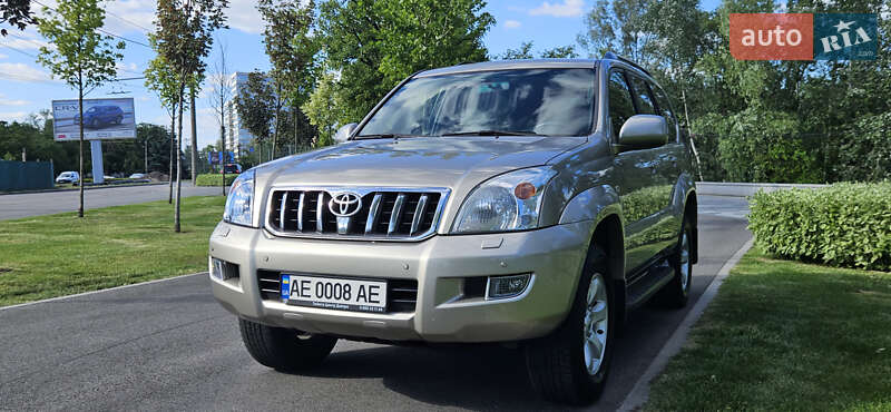 Внедорожник / Кроссовер Toyota Land Cruiser Prado 2004 в Днепре