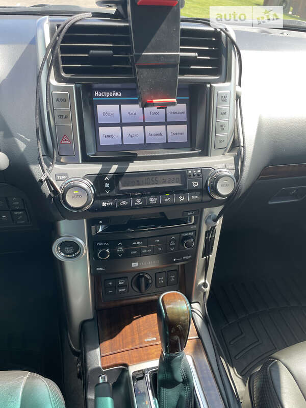 Внедорожник / Кроссовер Toyota Land Cruiser Prado 2012 в Киеве