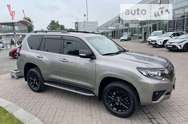 Toyota Land Cruiser Prado 2021