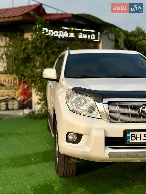 Внедорожник / Кроссовер Toyota Land Cruiser Prado 2010 в Одессе