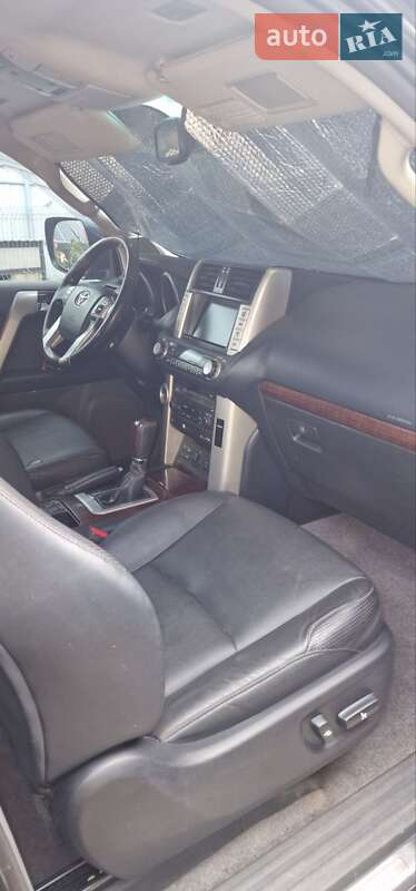 Внедорожник / Кроссовер Toyota Land Cruiser Prado 2012 в Кропивницком