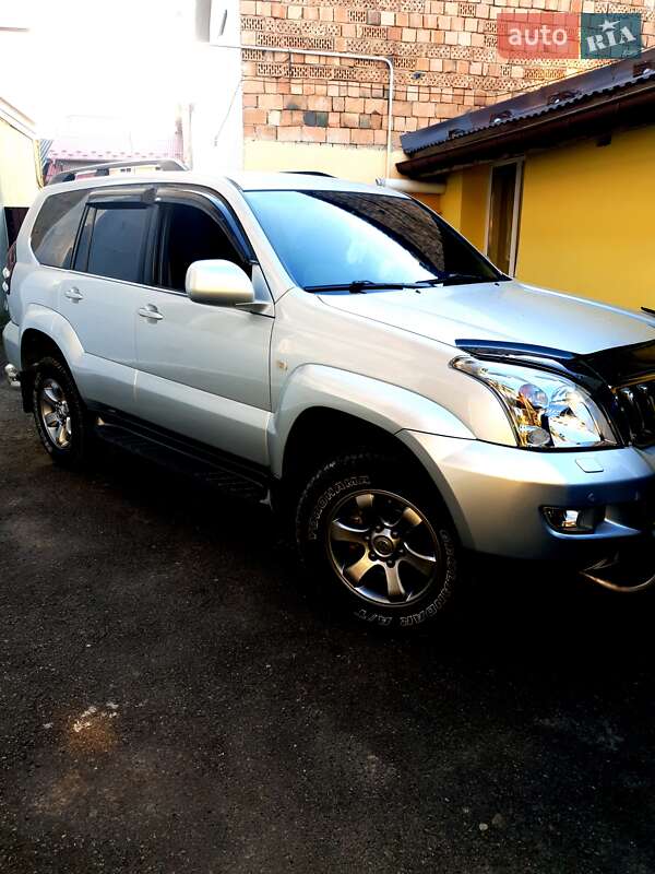 Внедорожник / Кроссовер Toyota Land Cruiser Prado 2008 в Трускавце