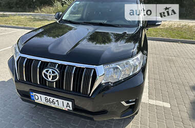 Позашляховик / Кросовер Toyota Land Cruiser Prado 2017 в 