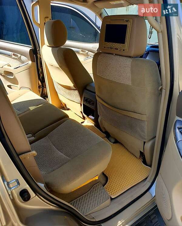 Позашляховик / Кросовер Toyota Land Cruiser Prado 2004 в Києві