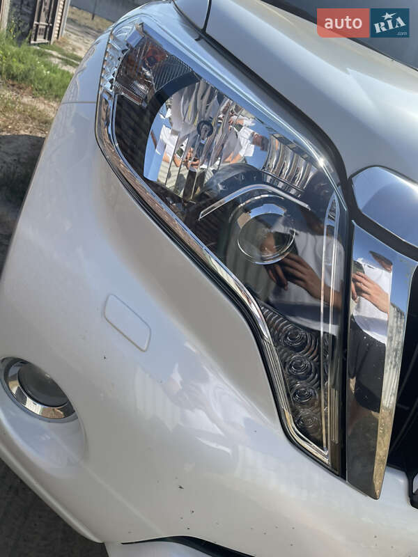 Внедорожник / Кроссовер Toyota Land Cruiser Prado 2015 в Харькове фото 10 Внедорожник / Кроссовер Toyota Land Cruiser Prado 2015 в Харькове