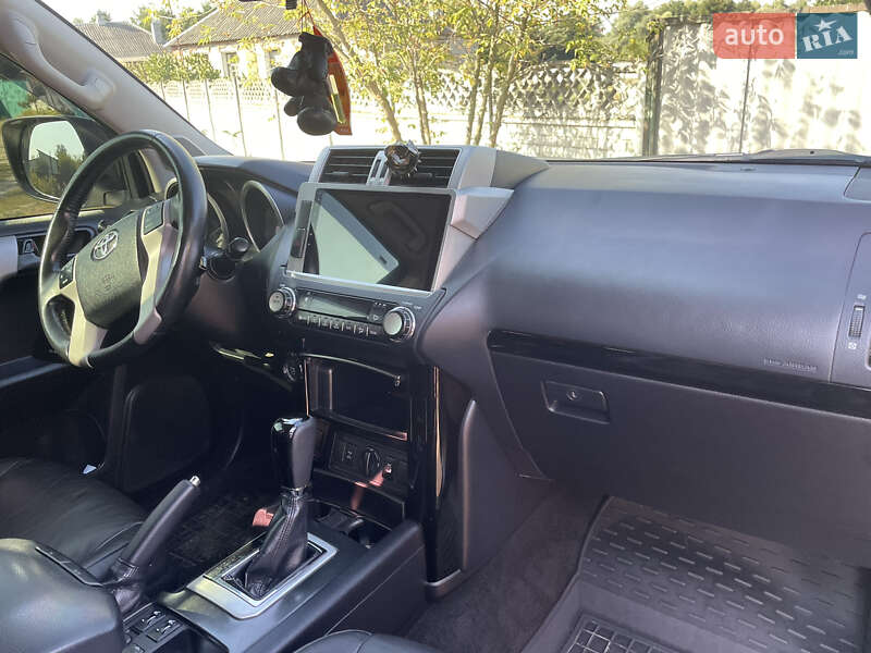 Внедорожник / Кроссовер Toyota Land Cruiser Prado 2015 в Харькове фото 15 Внедорожник / Кроссовер Toyota Land Cruiser Prado 2015 в Харькове