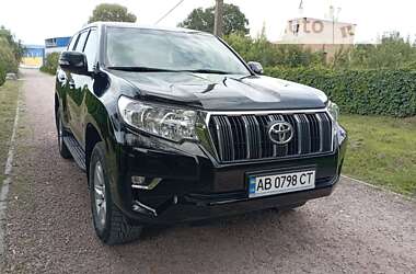 Позашляховик / Кросовер Toyota Land Cruiser Prado 2017 в Хмільнику