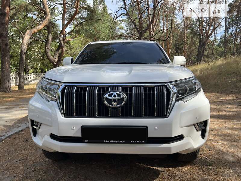 Внедорожник / Кроссовер Toyota Land Cruiser Prado 2017 в Днепре фото 41 Внедорожник / Кроссовер Toyota Land Cruiser Prado 2017 в Днепре