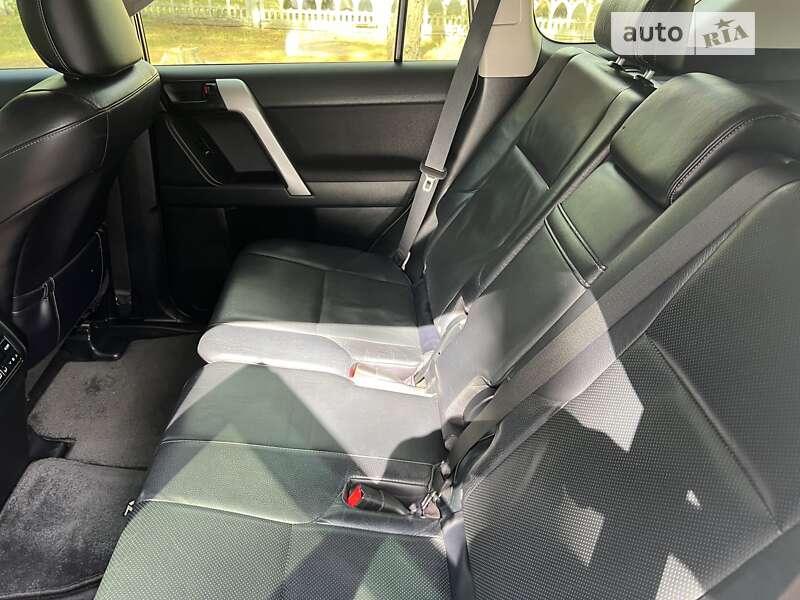 Внедорожник / Кроссовер Toyota Land Cruiser Prado 2017 в Днепре фото 56 Внедорожник / Кроссовер Toyota Land Cruiser Prado 2017 в Днепре