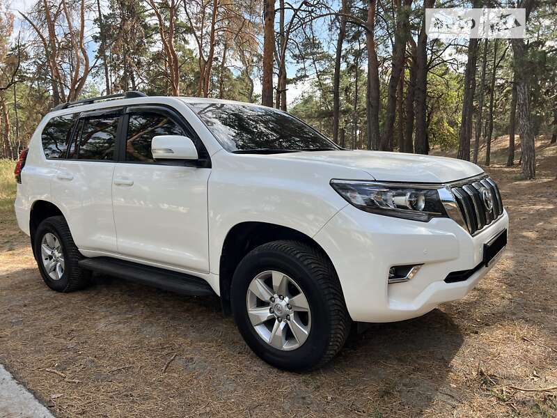 Внедорожник / Кроссовер Toyota Land Cruiser Prado 2017 в Днепре фото 68 Внедорожник / Кроссовер Toyota Land Cruiser Prado 2017 в Днепре