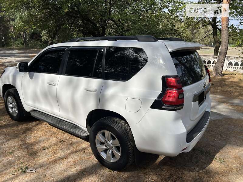 Внедорожник / Кроссовер Toyota Land Cruiser Prado 2017 в Днепре фото 94 Внедорожник / Кроссовер Toyota Land Cruiser Prado 2017 в Днепре