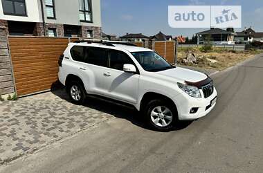 Внедорожник / Кроссовер Toyota Land Cruiser Prado 2011 в Киеве