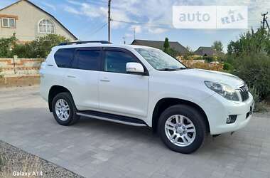 Позашляховик / Кросовер Toyota Land Cruiser Prado 2012 в Охтирці