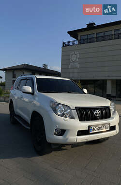 Внедорожник / Кроссовер Toyota Land Cruiser Prado 2010 в Хусте