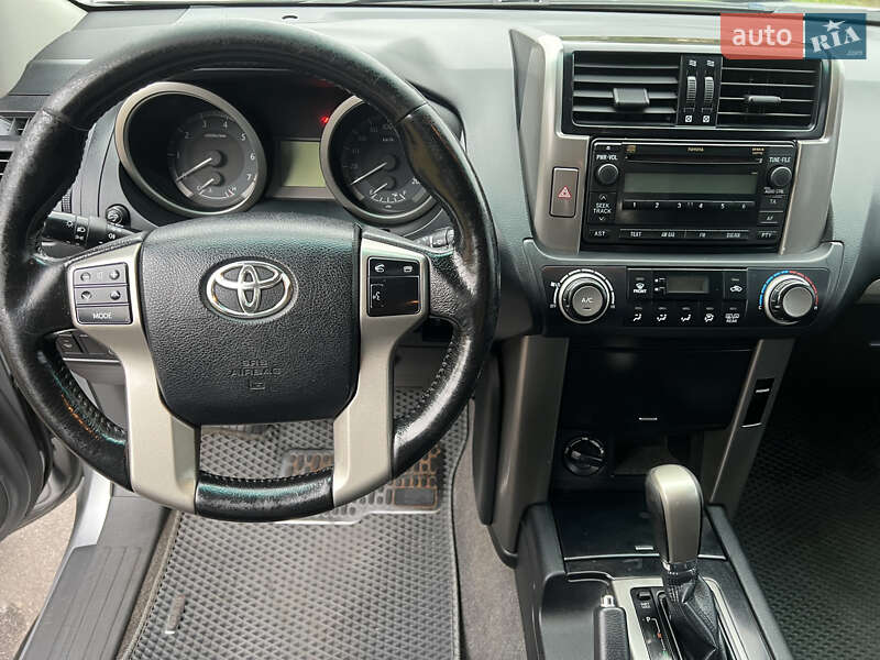 Внедорожник / Кроссовер Toyota Land Cruiser Prado 2011 в Виннице