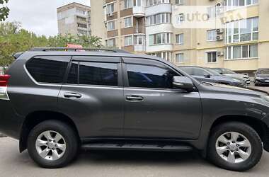 Toyota Land Cruiser Prado 2013