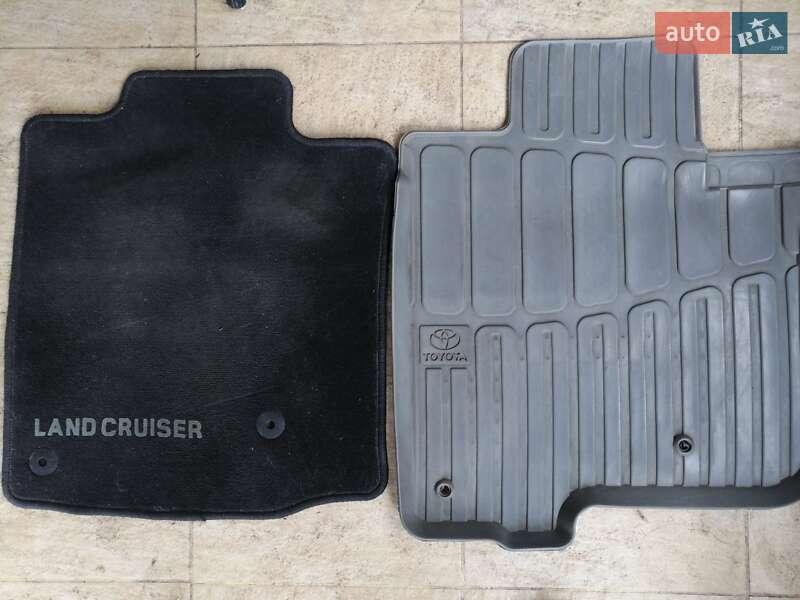 Внедорожник / Кроссовер Toyota Land Cruiser Prado 2013 в Днепре фото 12 Внедорожник / Кроссовер Toyota Land Cruiser Prado 2013 в Днепре
