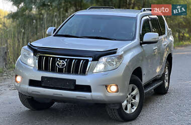 Внедорожник / Кроссовер Toyota Land Cruiser Prado 2010 в Рожище