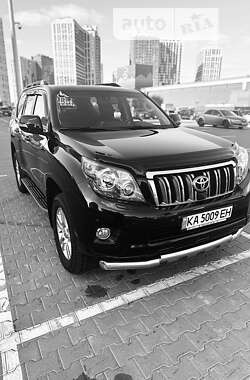 Позашляховик / Кросовер Toyota Land Cruiser Prado 2011 в Києві