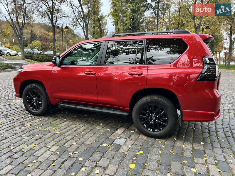 Внедорожник / Кроссовер Toyota Land Cruiser Prado 2021 в Киеве