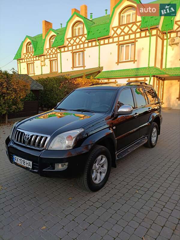 Внедорожник / Кроссовер Toyota Land Cruiser Prado 2005 в Черновцах