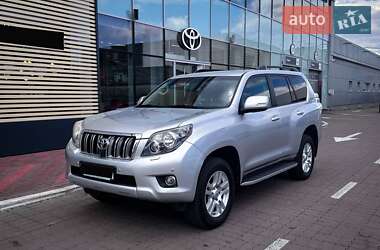 Внедорожник / Кроссовер Toyota Land Cruiser Prado 2010 в Киеве