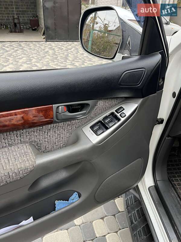 Позашляховик / Кросовер Toyota Land Cruiser Prado 2004 в Кропивницькому