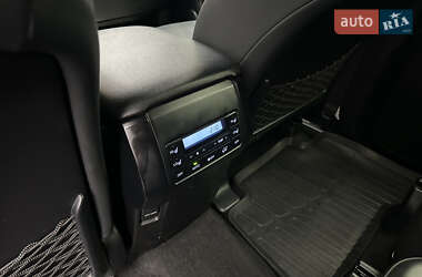 Внедорожник / Кроссовер Toyota Land Cruiser Prado 2020 в 