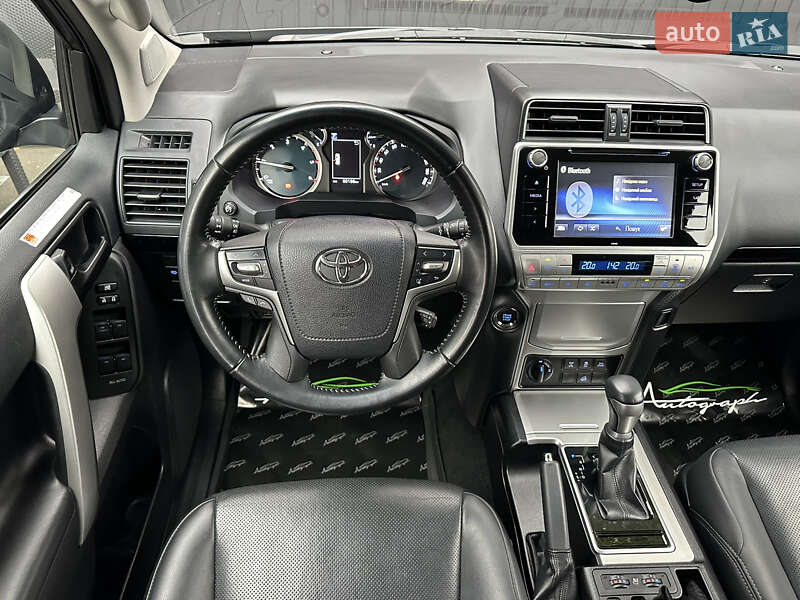 Позашляховик / Кросовер Toyota Land Cruiser Prado 2020 в Києві