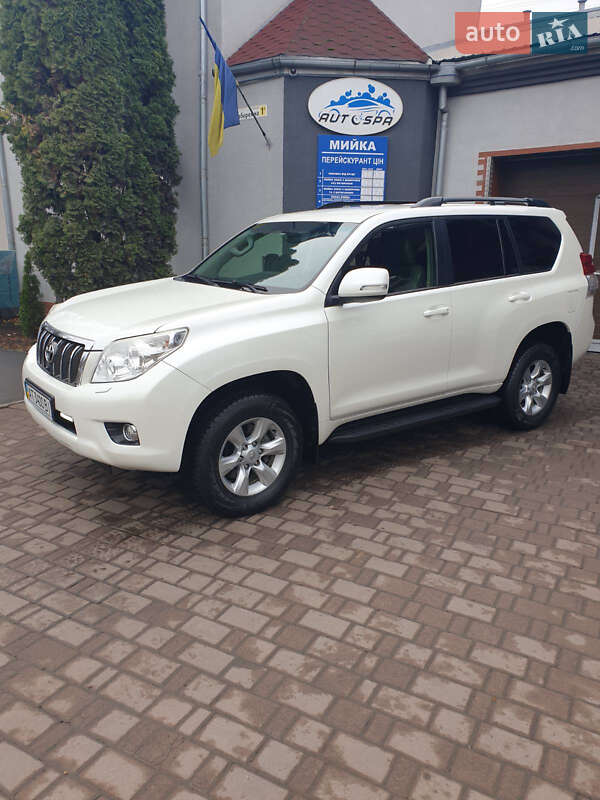 Toyota Land Cruiser Prado 2013