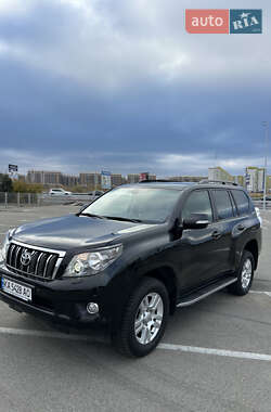 Позашляховик / Кросовер Toyota Land Cruiser Prado 2011 в Києві