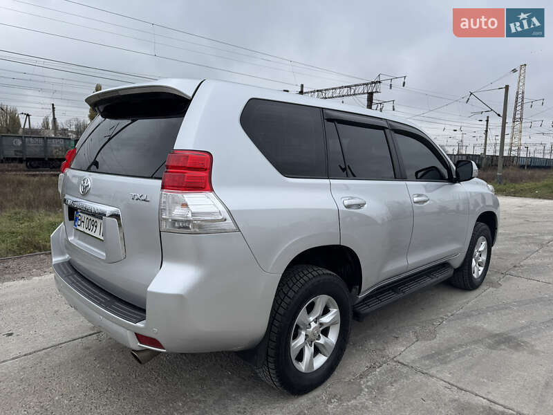 Позашляховик / Кросовер Toyota Land Cruiser Prado 2010 в Подільську
