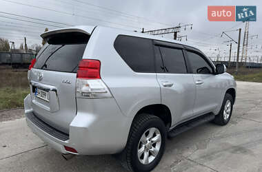 Внедорожник / Кроссовер Toyota Land Cruiser Prado 2010 в 