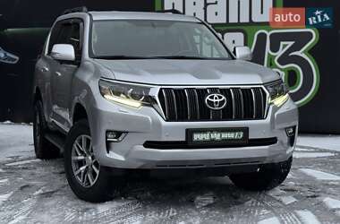 Позашляховик / Кросовер Toyota Land Cruiser Prado 2019 в Києві