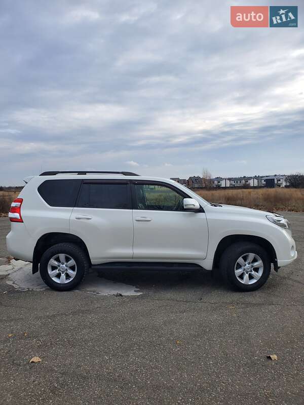 Внедорожник / Кроссовер Toyota Land Cruiser Prado 2014 в Киеве