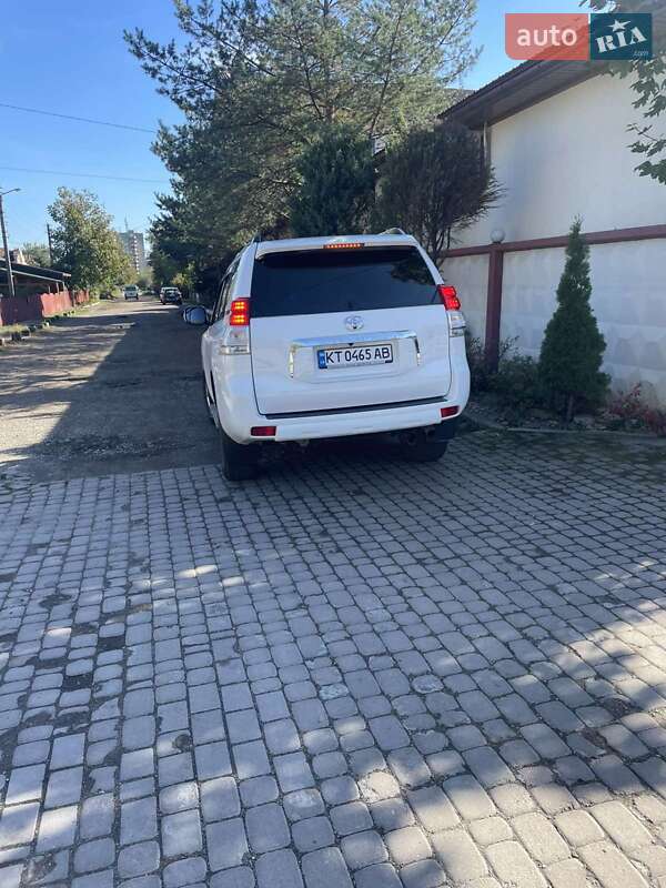 Внедорожник / Кроссовер Toyota Land Cruiser Prado 2012 в Ивано-Франковске