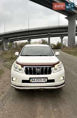 Позашляховик / Кросовер Toyota Land Cruiser Prado 2013 в Києві