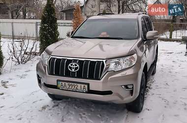 Внедорожник / Кроссовер Toyota Land Cruiser Prado 2019 в Киеве