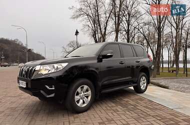 Внедорожник / Кроссовер Toyota Land Cruiser Prado 2023 в Киеве