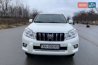 Позашляховик / Кросовер Toyota Land Cruiser Prado 2010 в Києві