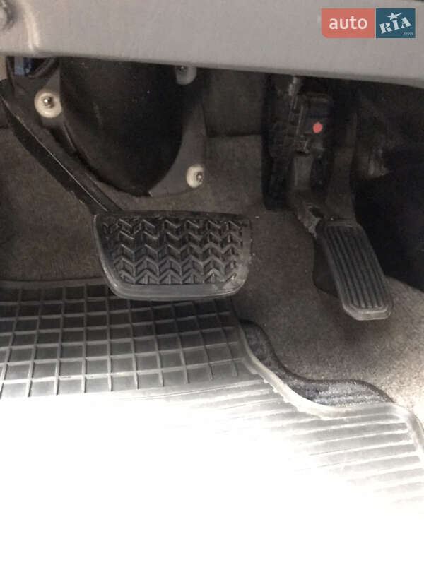 Позашляховик / Кросовер Toyota Land Cruiser Prado 2008 в Харкові фото 15 Позашляховик / Кросовер Toyota Land Cruiser Prado 2008 в Харкові