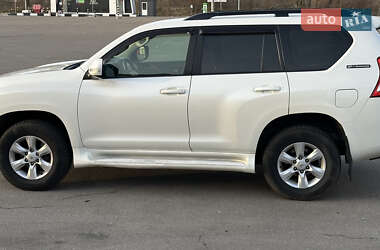 Позашляховик / Кросовер Toyota Land Cruiser Prado 2013 в Києві