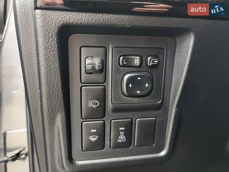 Позашляховик / Кросовер Toyota Land Cruiser Prado 2013 в Дніпрі