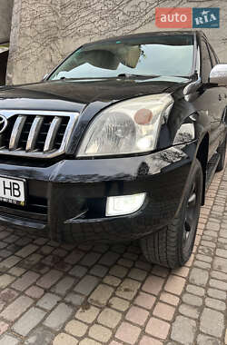 Позашляховик / Кросовер Toyota Land Cruiser Prado 2006 в Чернівцях