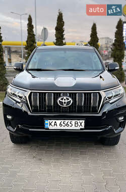 Toyota Land Cruiser Prado 2023